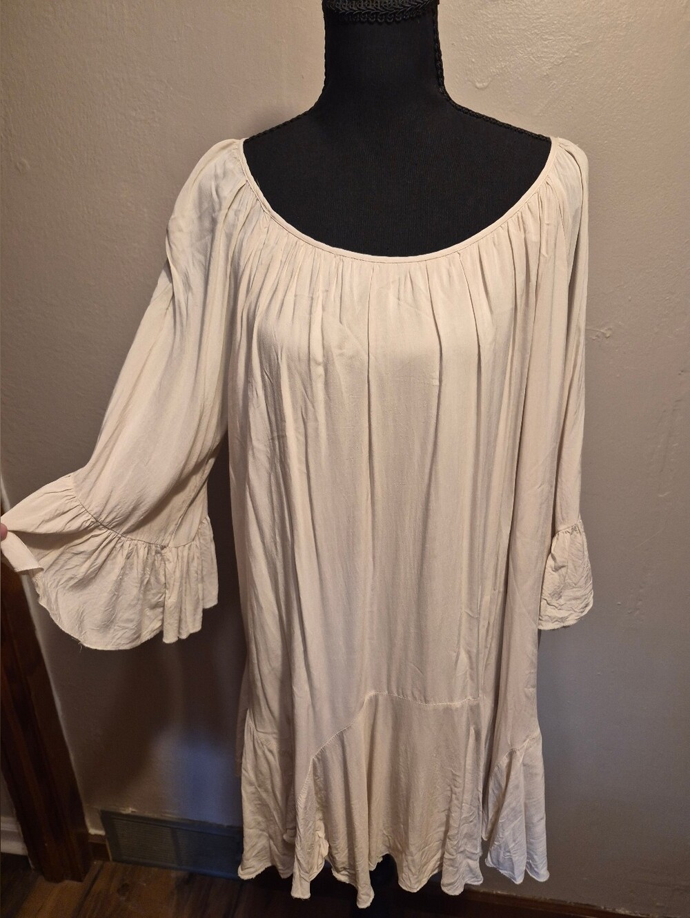 Listicle cream-colored peasant tunic Boho dress Large